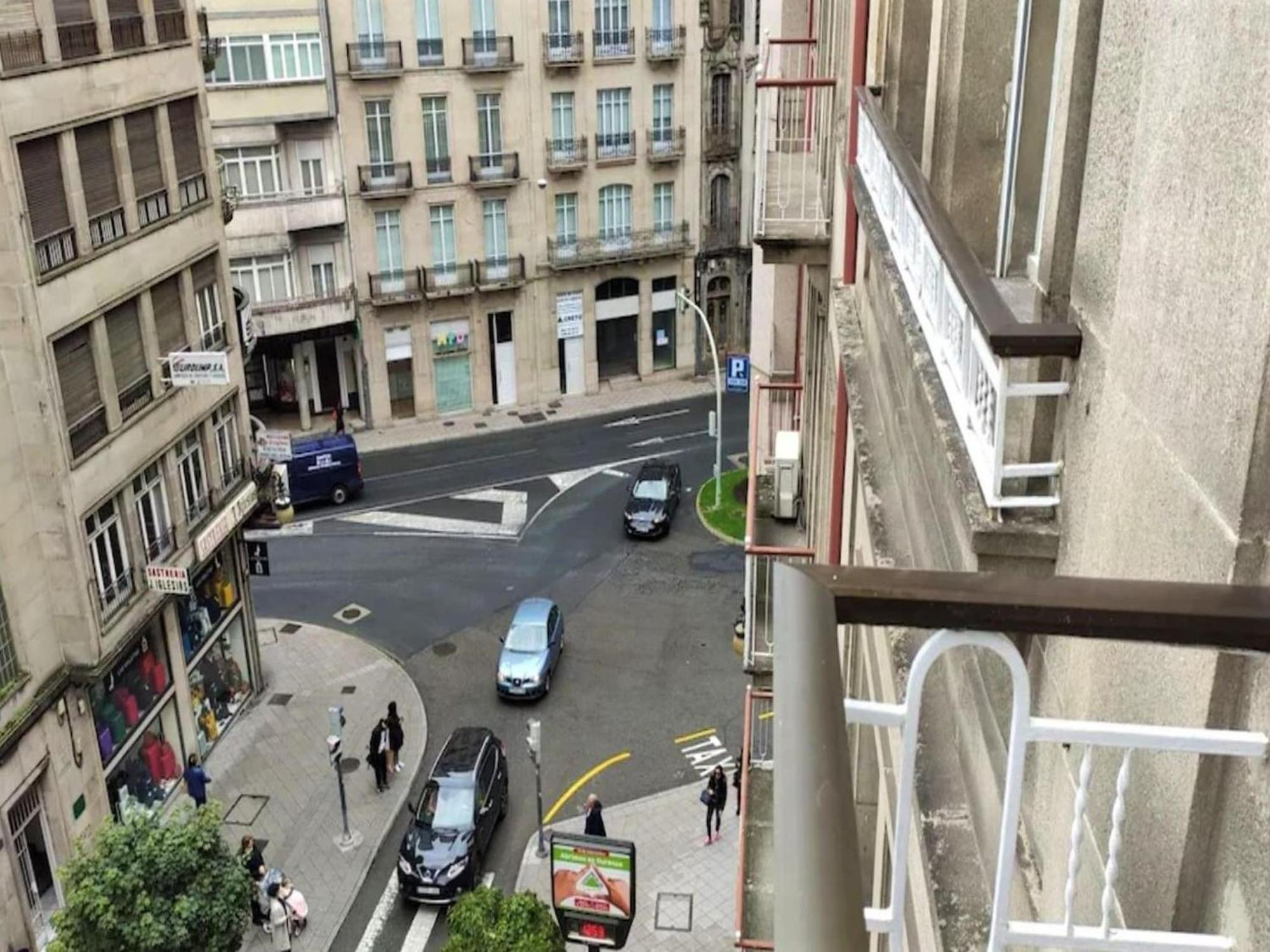 Charming Apartment In Ourense Overlooking The City Esterno foto